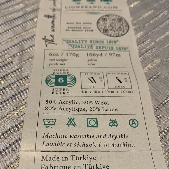 Hand crochet/knit toque - Picture 3 of 5